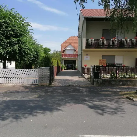 Apartment Balazs Vendeghaz Heviz